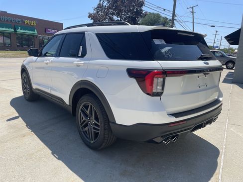New 2026 Ford Explorer ST w/ Sun And Sound Package AWD/4WD image 6