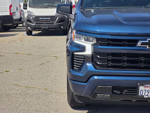 Used 2023 Chevrolet Silverado 1500 RST AWD/4WD image 3