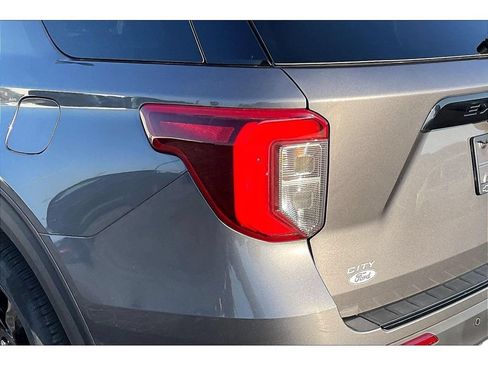 Used 2024 Ford Explorer ST-Line w/ Class IV Trailer Tow Package AWD/4WD image 33