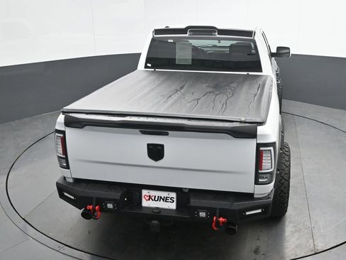Used 2015 RAM 1500 Express AWD/4WD image 21