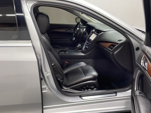 Used 2019 Cadillac CTS Luxury RWD image 22