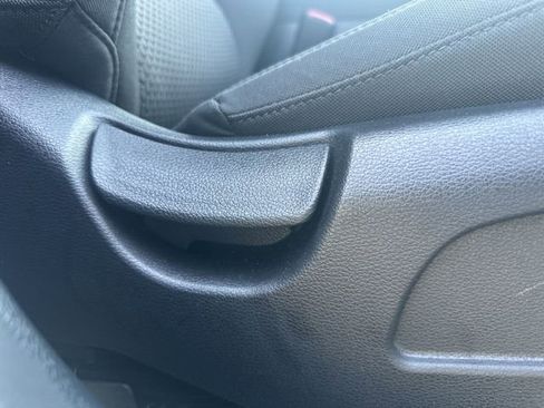 Used 2025 Kia Sportage LX FWD image 29