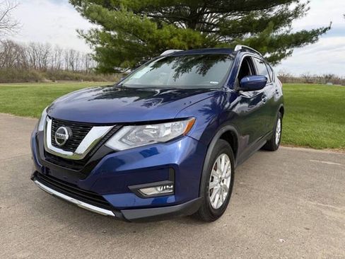 Used 2020 Nissan Rogue SV FWD image 1