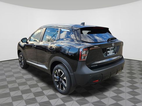 Used 2026 Nissan Kicks SV w/ Cold Weather Package AWD/4WD image 4