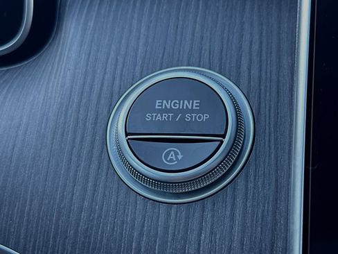 New 2025 Mercedes-Benz C 300 Sedan image 26