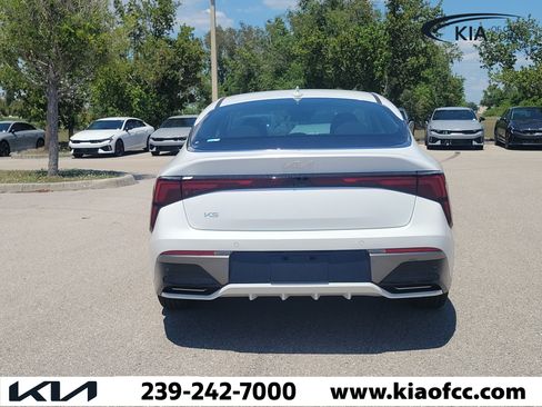New 2026 Kia K5 LXS FWD image 5