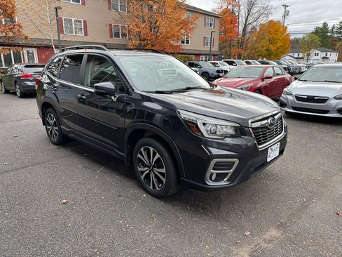 Used 2019 Subaru Forester Limited image 7