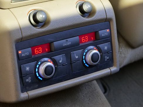 Used 2008 Audi Q7 3.6 Premium image 26