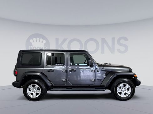Used 2023 Jeep Wrangler Unlimited Sport AWD/4WD image 8