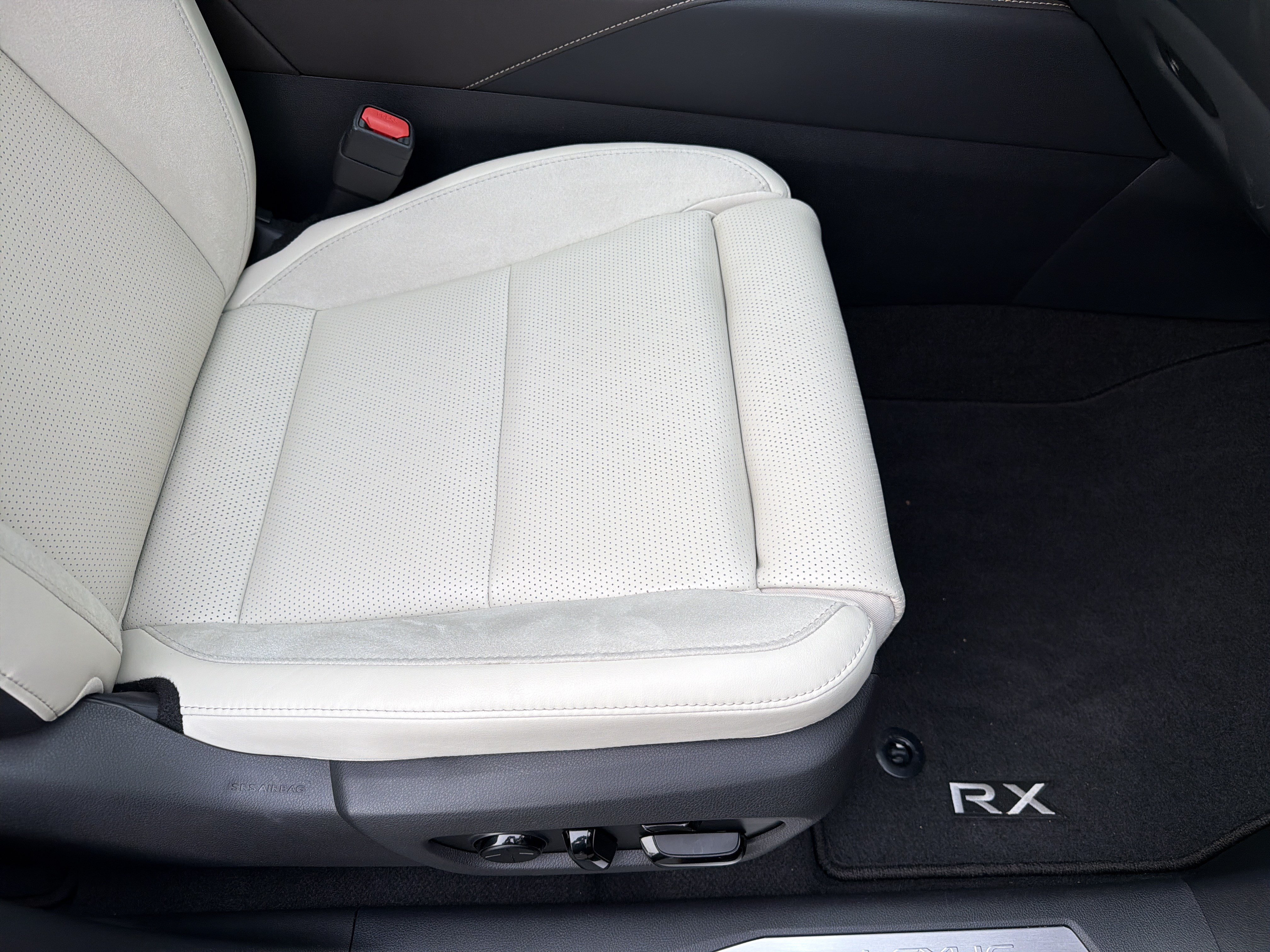 Used 2024 Lexus RX 350 w/ Convenience Package AWD/4WD image 41