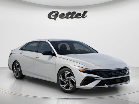 New 2026 Hyundai Elantra SEL Sport image 2
