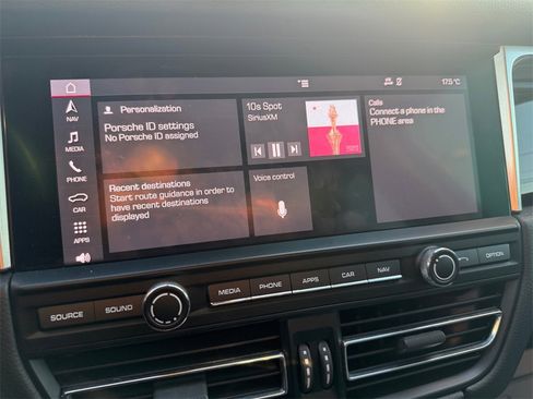 Used 2019 Porsche Macan S image 42