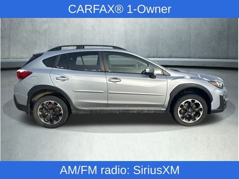 Used 2021 Subaru Crosstrek 2.0i Premium image 4
