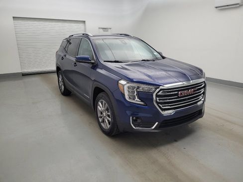 Used 2022 GMC Terrain SLT w/ Infotainment Package II AWD/4WD image 13