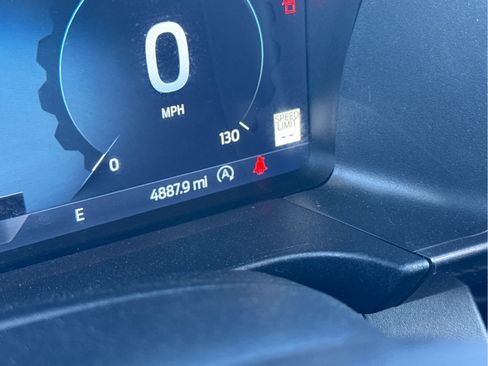 Used 2025 Ford Ranger Lariat w/ FX4 Off-Road Package image 12