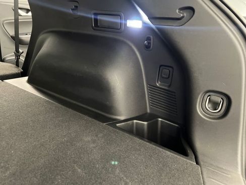 Used 2025 Chevrolet Blazer RS image 34