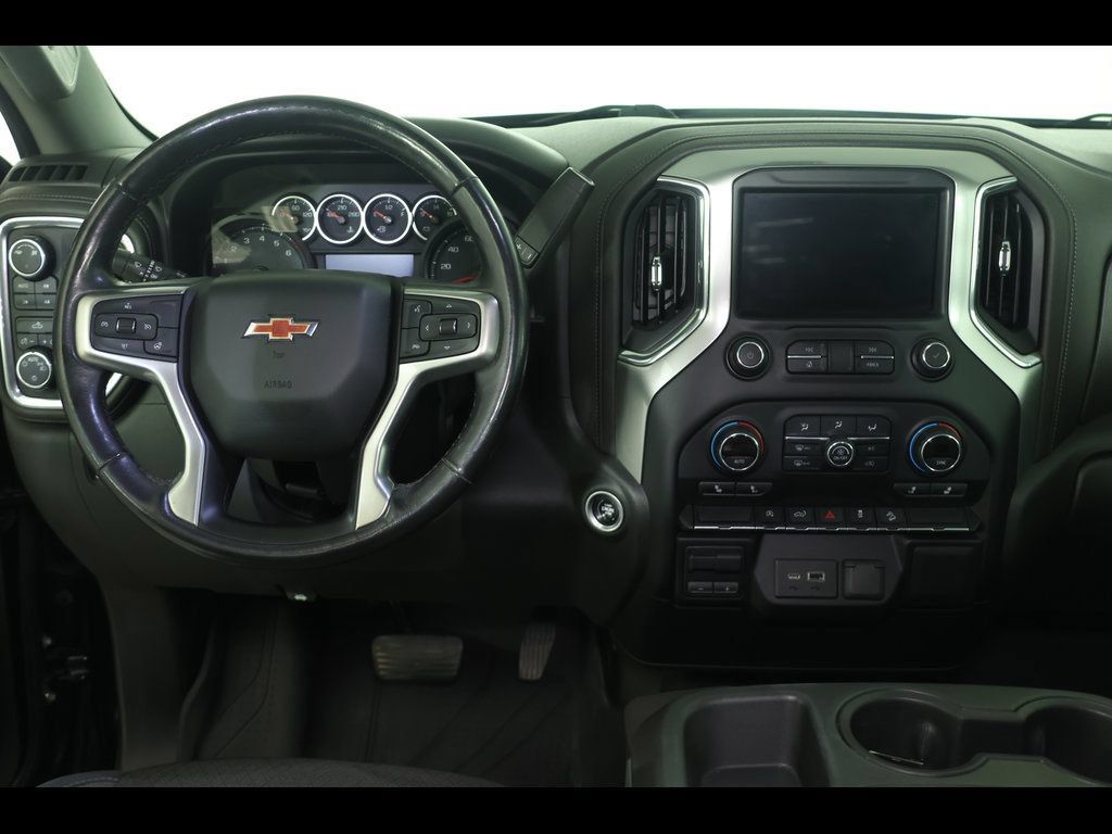 Used 2019 Chevrolet Silverado 1500 LT w/ All-Star Edition AWD/4WD image 3