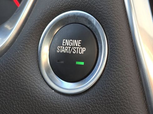 Used 2022 Chevrolet Traverse High Country image 14