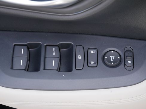 New 2027 Honda HR-V LX image 13