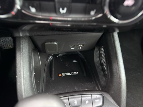 Used 2024 Chevrolet TrailBlazer LT w/ Convenience Package image 21