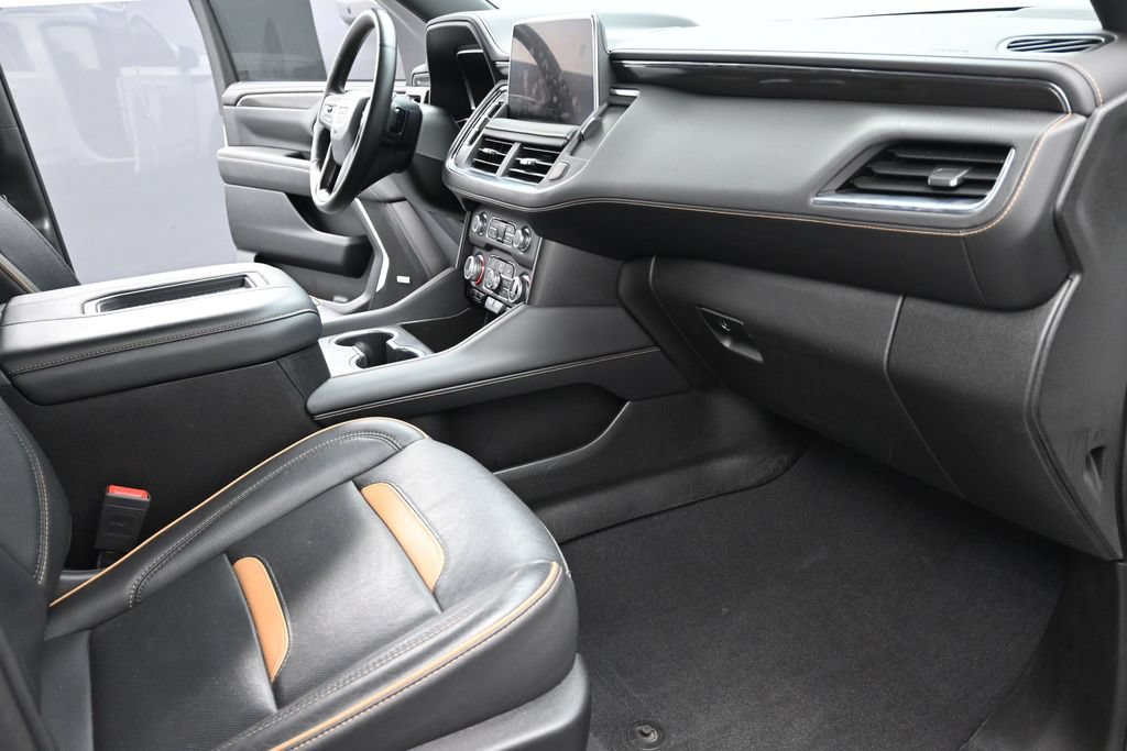Used 2023 GMC Yukon XL AT4 AWD/4WD image 30