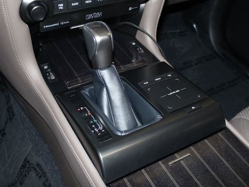 Used 2023 Lexus GX 460 Luxury w/ Sport Design Package image 34