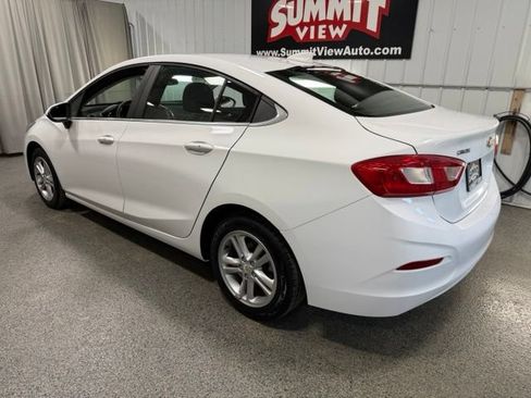 Used 2017 Chevrolet Cruze LT w/ Convenience Package FWD image 6