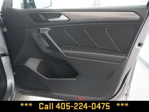 Used 2024 Volkswagen Tiguan SE FWD image 18