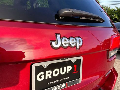 Used 2015 Jeep Grand Cherokee Limited w/ Luxury Group II AWD/4WD image 31