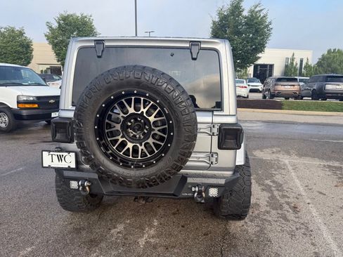 Used 2019 Jeep Wrangler Unlimited Sport AWD/4WD image 6