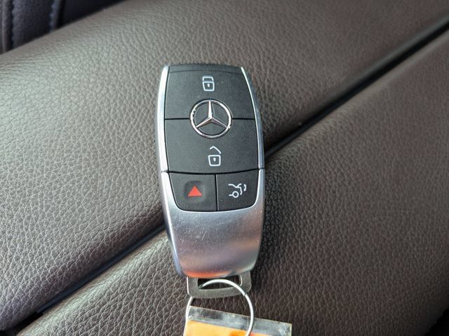 Used 2021 Mercedes-Benz GLE 450 4MATIC image 32