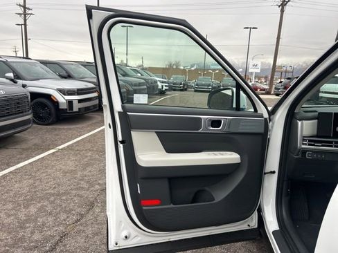 New 2026 Hyundai Santa Fe SE image 10