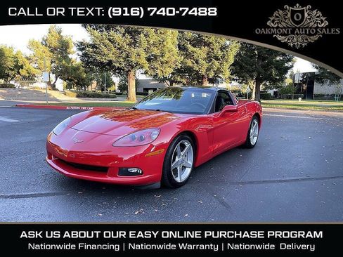 Used 2005 Chevrolet Corvette Coupe w/ Preferred Equipment Group RWD image 4
