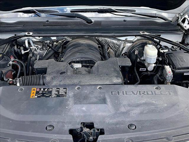 Used 2018 Chevrolet Suburban LT w/ Max Trailering Package RWD image 11