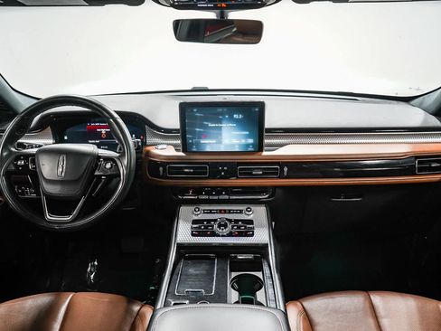 Used 2023 Lincoln Aviator Grand Touring w/ Class IV Trailer Tow Package image 14