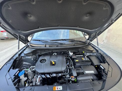 Used 2025 Kia Soul LX w/ LX Technology Package image 30