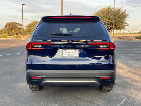 New 2026 Toyota Grand Highlander Limited image 6