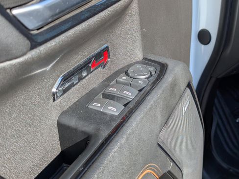 Used 2024 GMC Sierra 1500 AT4 w/ Technology Package image 16