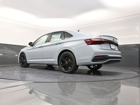New 2026 Volkswagen Jetta SE FWD image 24