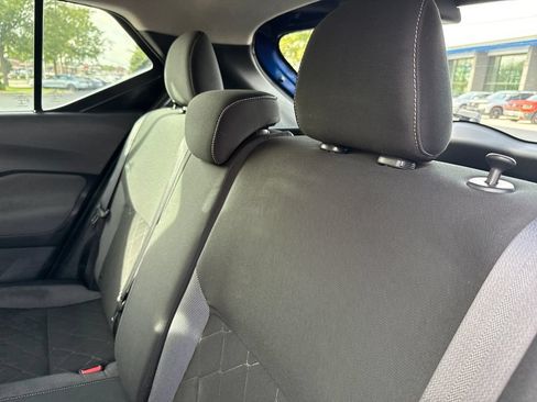 Used 2018 Nissan Kicks SV FWD image 18