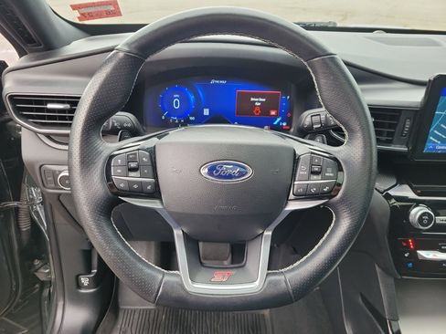 Used 2022 Ford Explorer ST w/ Equipment Group 401A image 22
