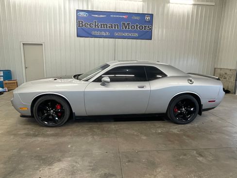 Used 2010 Dodge Challenger SRT8 w/ SRT Option Group II RWD image 2