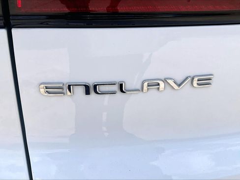 Used 2025 Buick Enclave Preferred FWD image 31