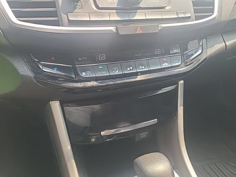 Used 2017 Honda Accord LX image 16