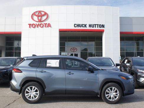 Used 2026 Toyota Corolla Cross L image 17