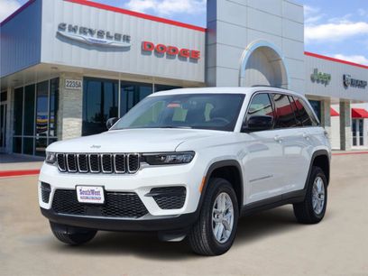 New 2025 Jeep Grand Cherokee Laredo