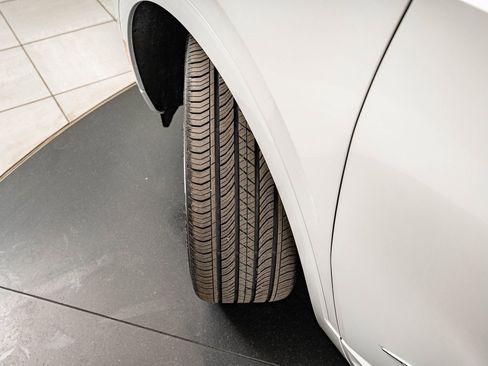 Used 2023 Buick Envision Avenir image 40