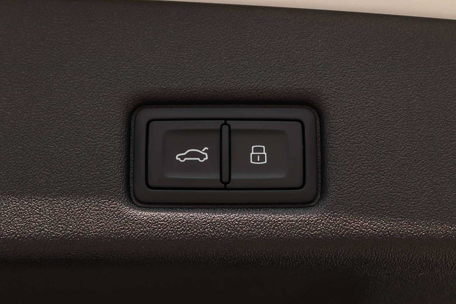 New 2026 Audi SQ5 Premium Plus AWD/4WD image 37
