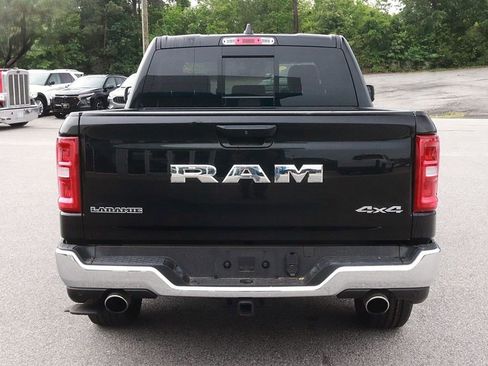 Used 2025 RAM 1500 Laramie AWD/4WD image 6