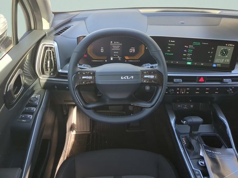 New 2026 Kia Sorento LX FWD image 16
